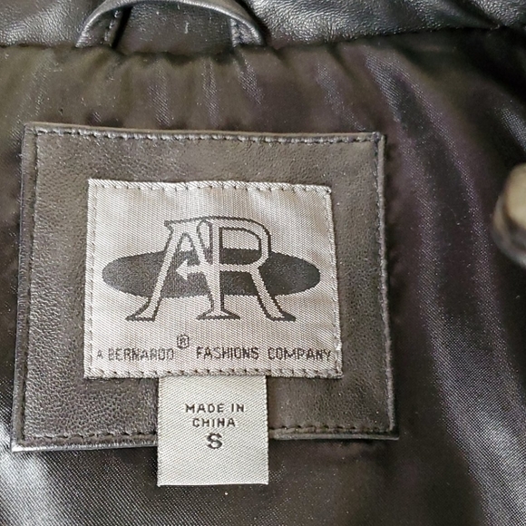 Jacket - Picture 8 of 8